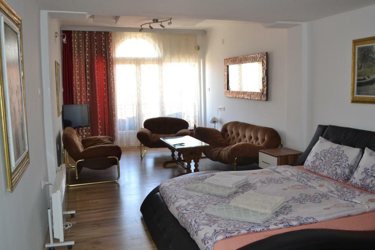 Center Apartment